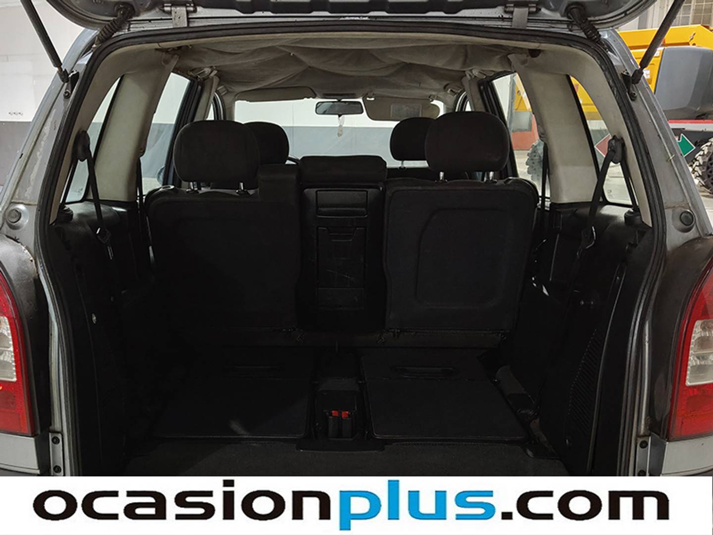 Foto Opel Zafira Opel Zafira 2.0 DTI 16V Club (100 CV) 7 Plazas