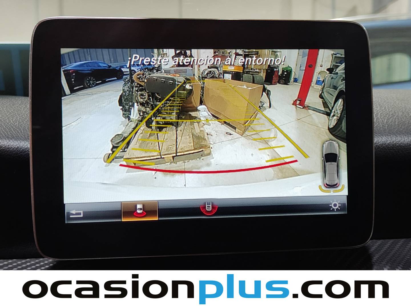 Equipamiento del Mercedes Clase A Mercedes-Benz Clase A 200 d AMG Line (136 CV)