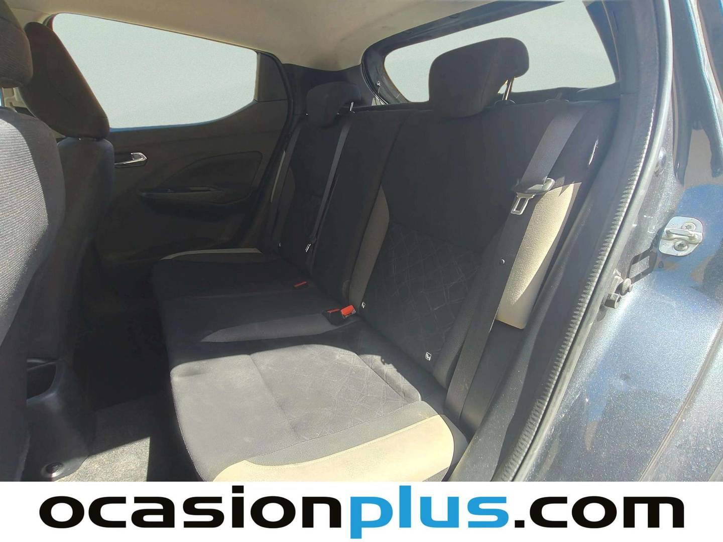 Foto asientos traseros Nissan Micra Nissan Micra IG-T N-Design Black (92 CV)