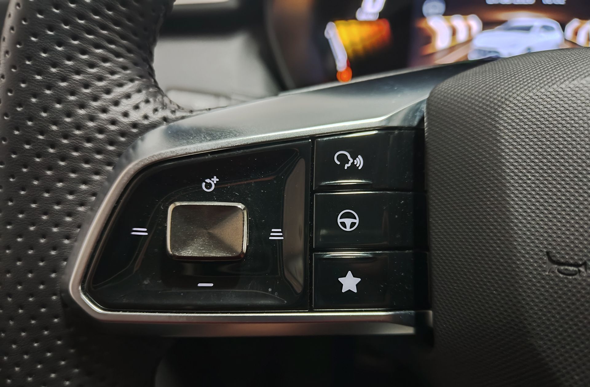 MG ZS 1.5 Hybrid+ Luxury - foto 26