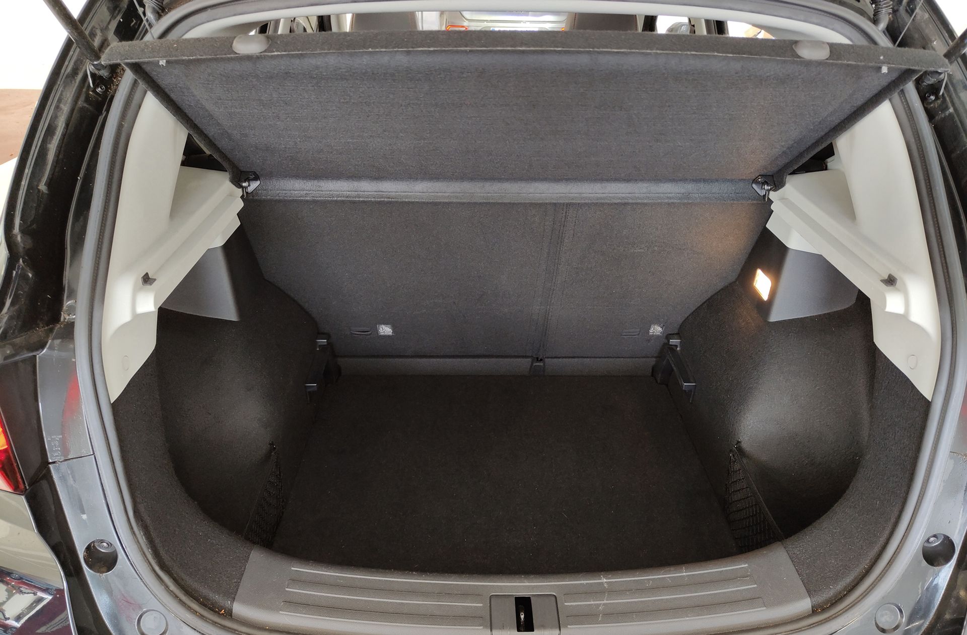 MG ZS 1.0T Luxury - foto 18