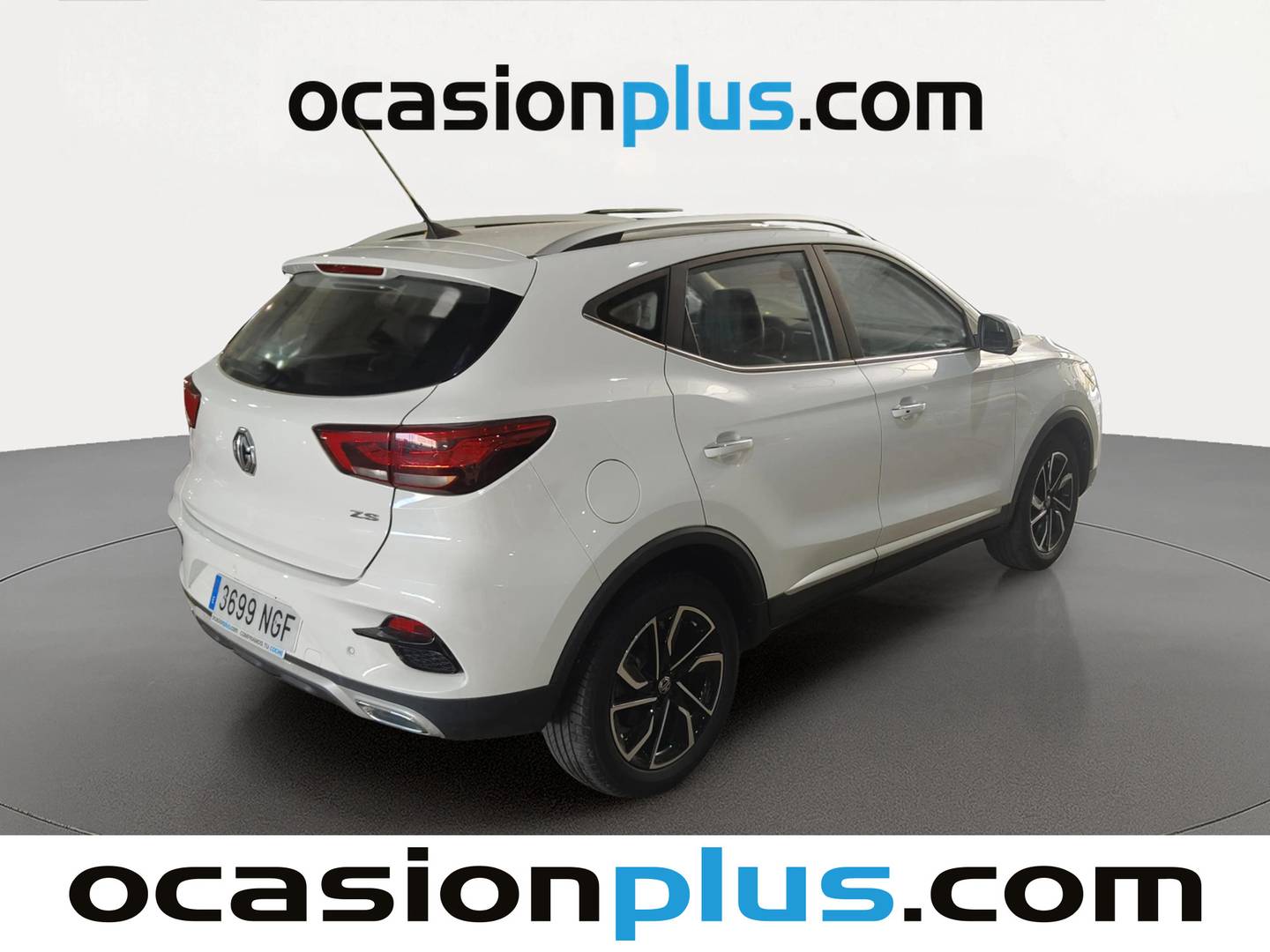 Foto trasera MG ZS MG ZS 1.0T Luxury Auto (111 CV) derecha