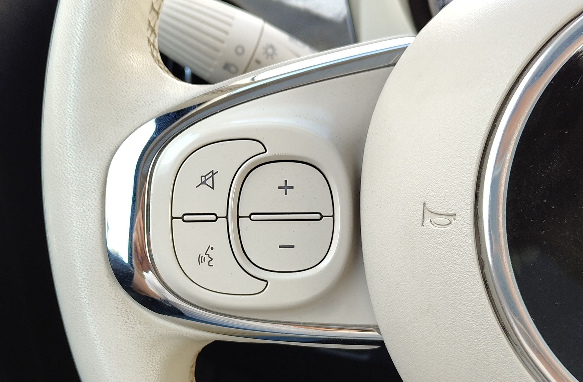 Fiat 500 1.0 Hybrid Dolcevita - foto 24