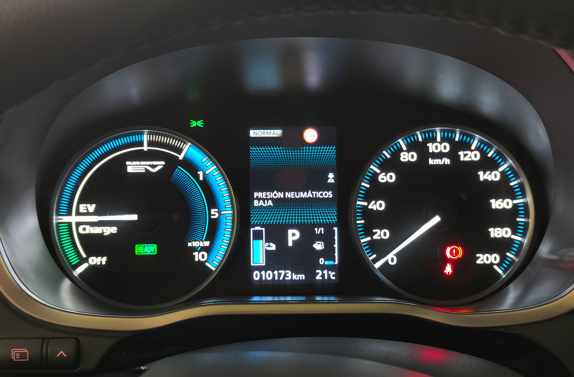 Mitsubishi Eclipse Cross 2.4 PHEV Kaiteki 4WD - foto 28