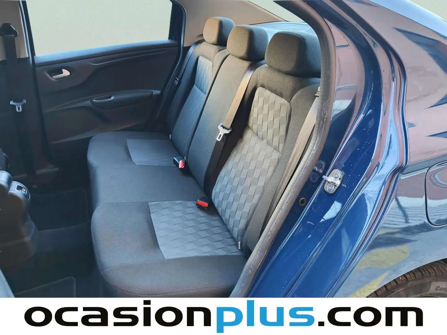 Foto Citroën C-Elysée Citroen C-Elysee BlueHDi 100 Shine (102 CV)