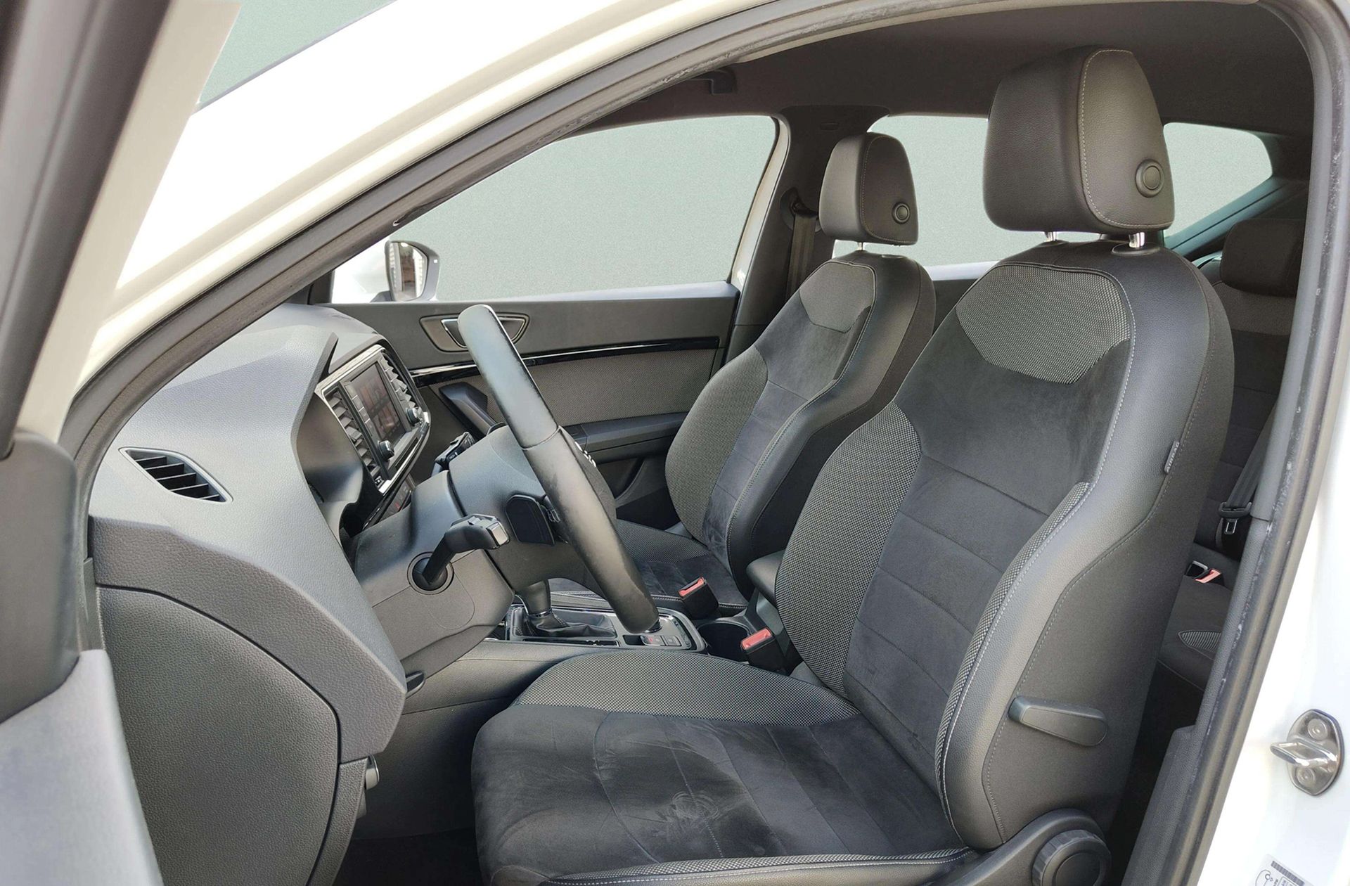 SEAT Ateca 2.0 TDI Xcellence Plus DSG - foto 10
