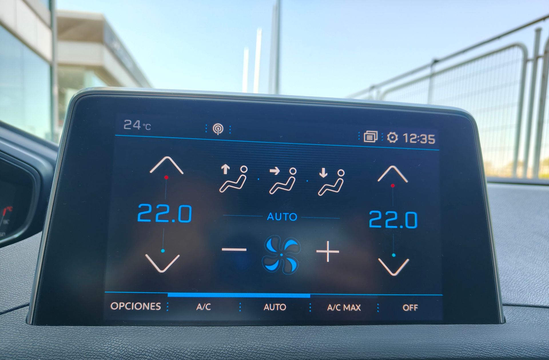 Peugeot 3008 BlueHDi 130 Allure - foto 44