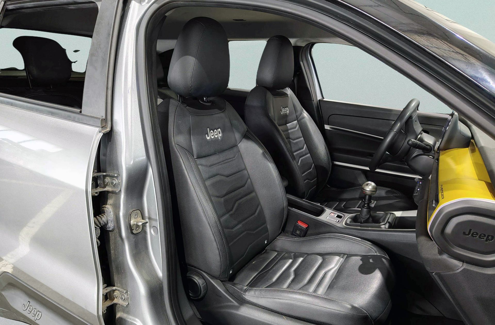 Jeep Avenger 1.2 G Summit - foto 19