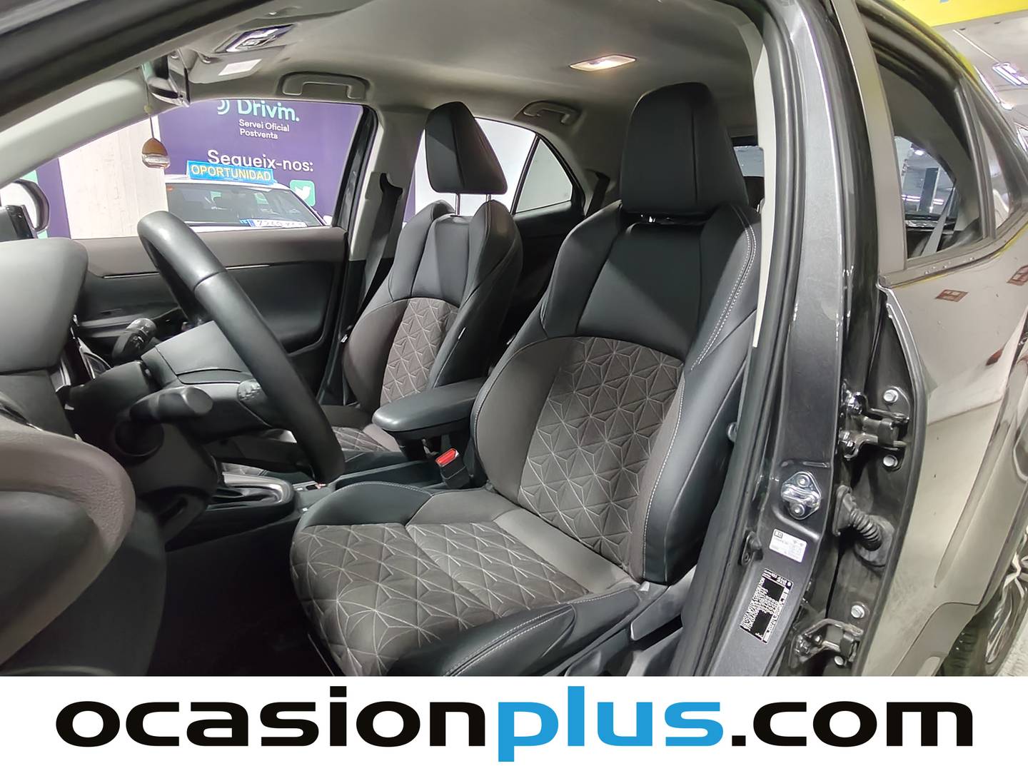 Foto asientos delanteros Toyota Yaris Cross Toyota Yaris Cross 120H Style (116 CV)