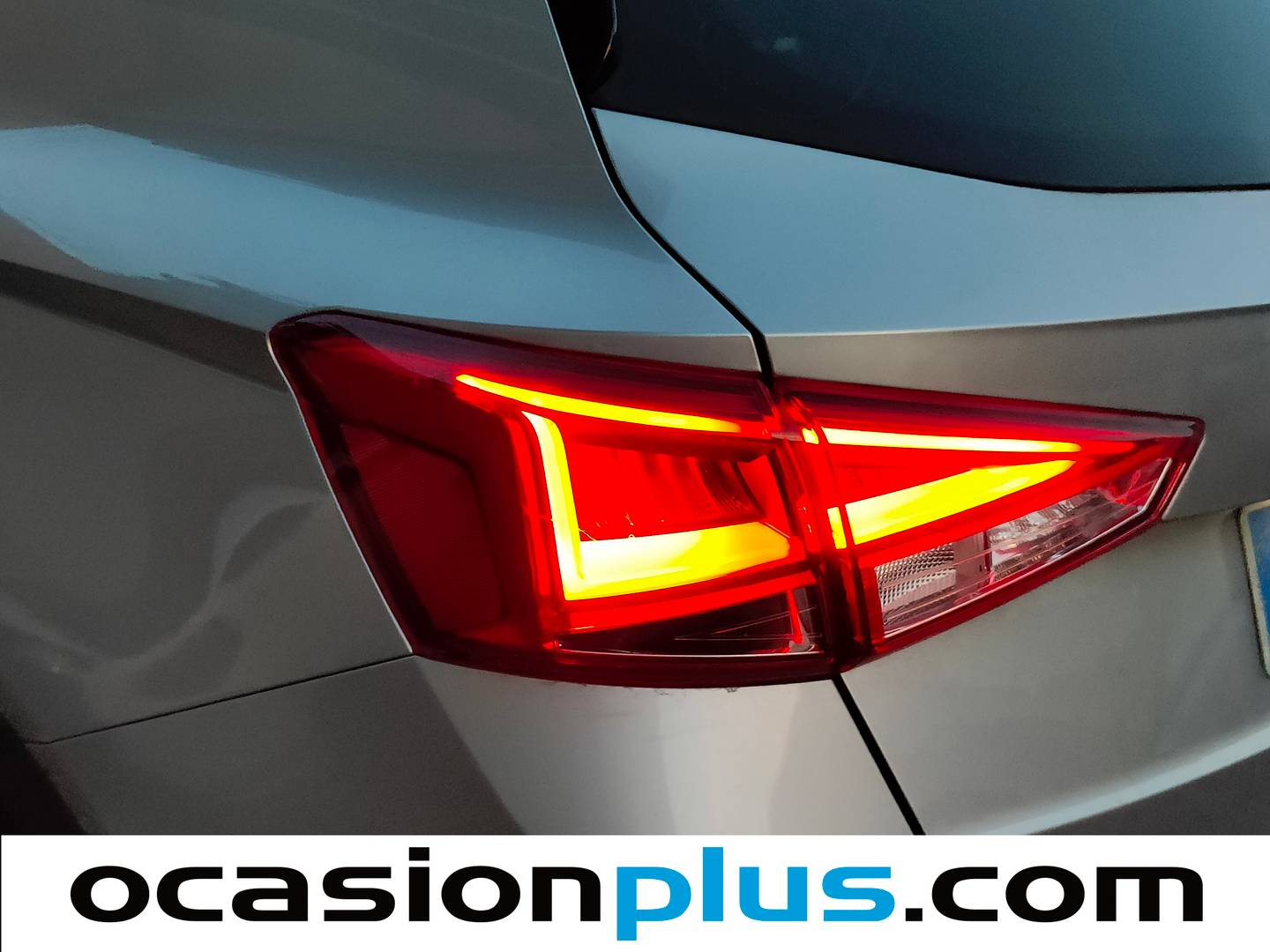 Foto Seat Arona SEAT Arona 1.5 TSI FR XL DSG (150 CV)