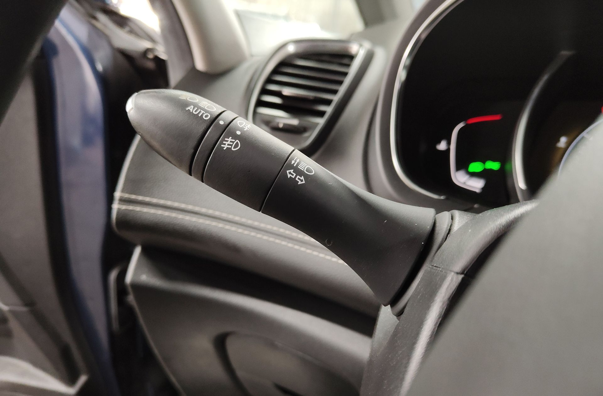 Renault Grand Scénic Zen TCe 7 plazas - foto 26