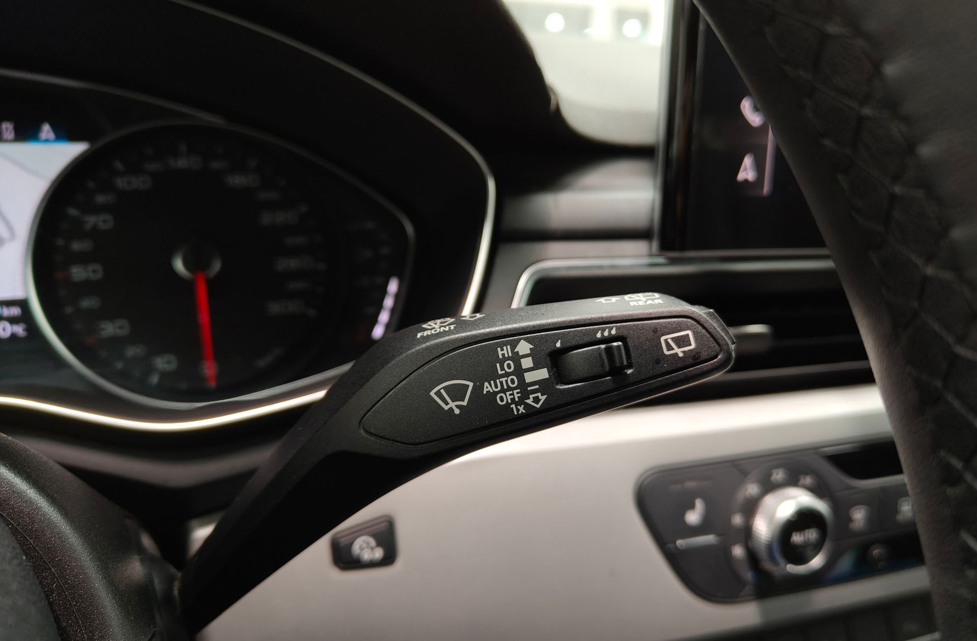 Audi A4 Avant Advanced 35 TFSI S tronic - foto 31