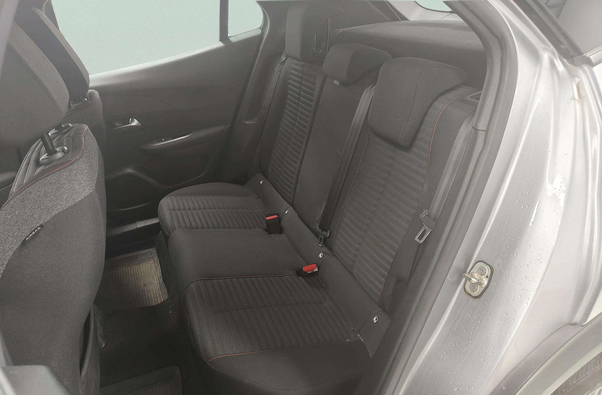 Peugeot 2008 BlueHDi 100 Active - foto 11