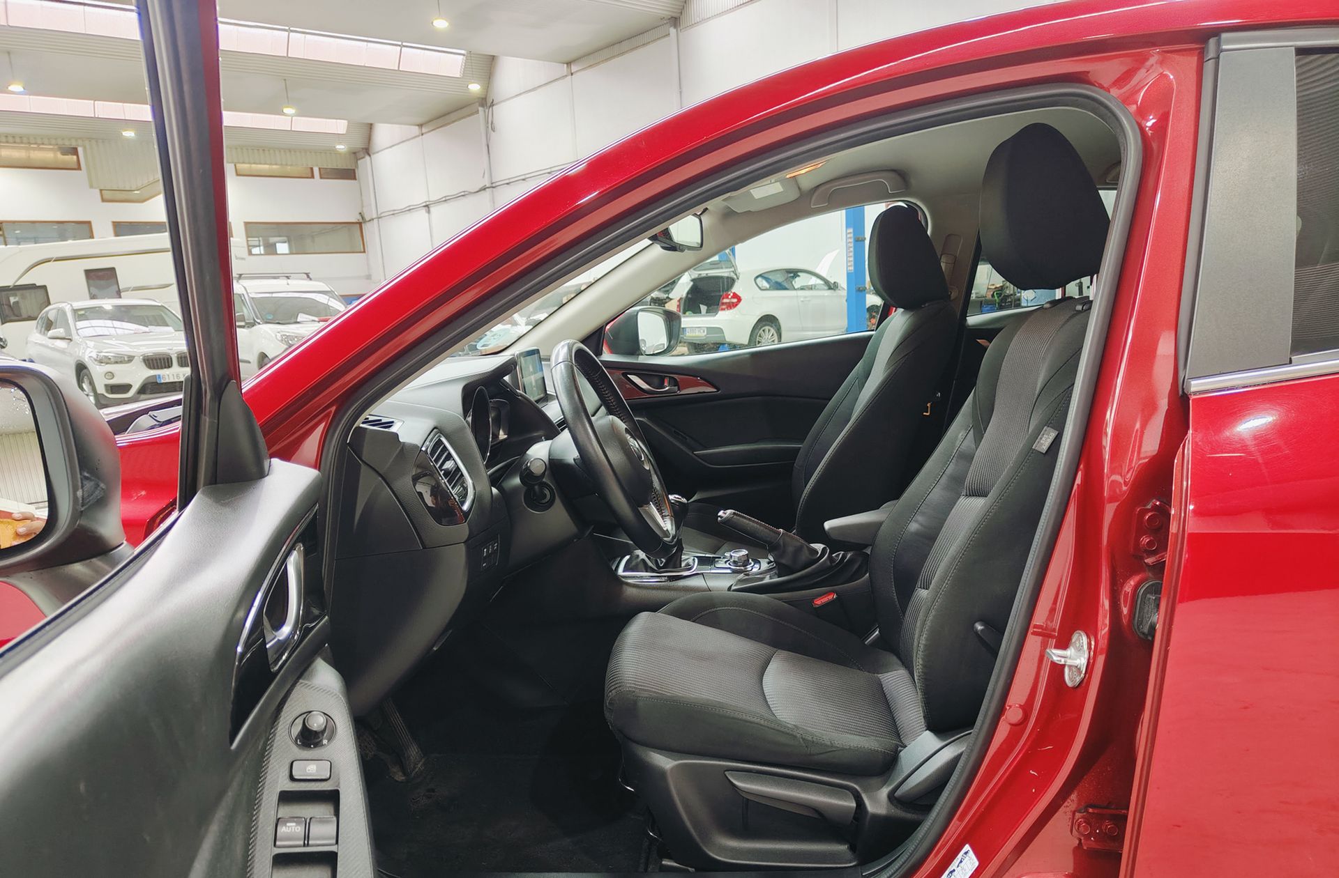 Mazda Mazda3 2.0 GE Luxury - foto 11