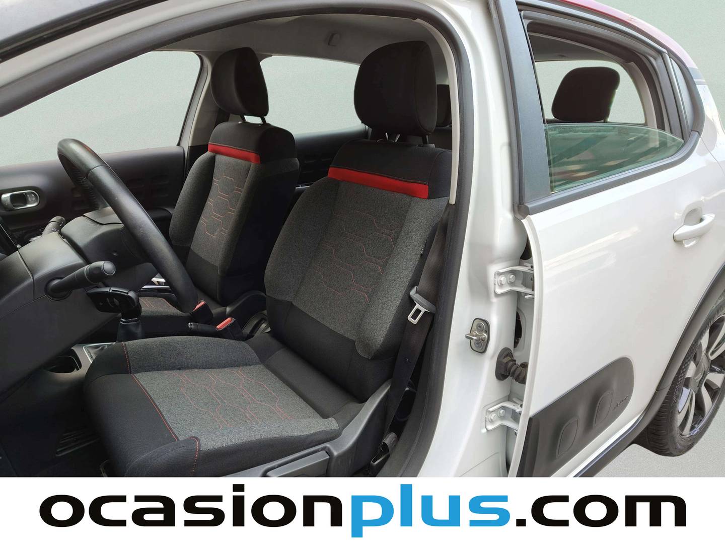 Foto asientos delanteros Citroën C3 Citroën C3 PureTech 83 Feel (83 CV)