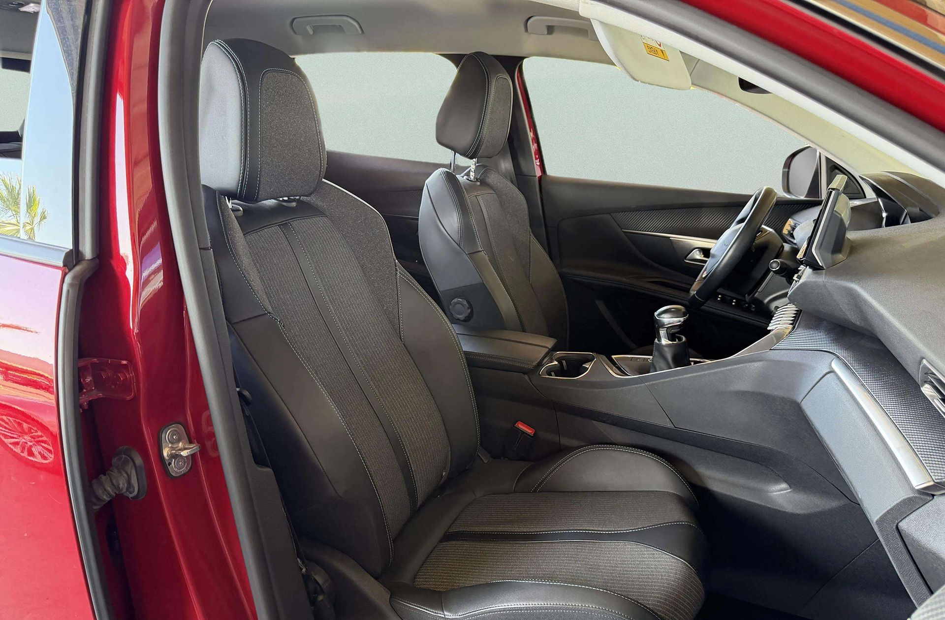 Peugeot 3008 PureTech 130 Allure - foto 18