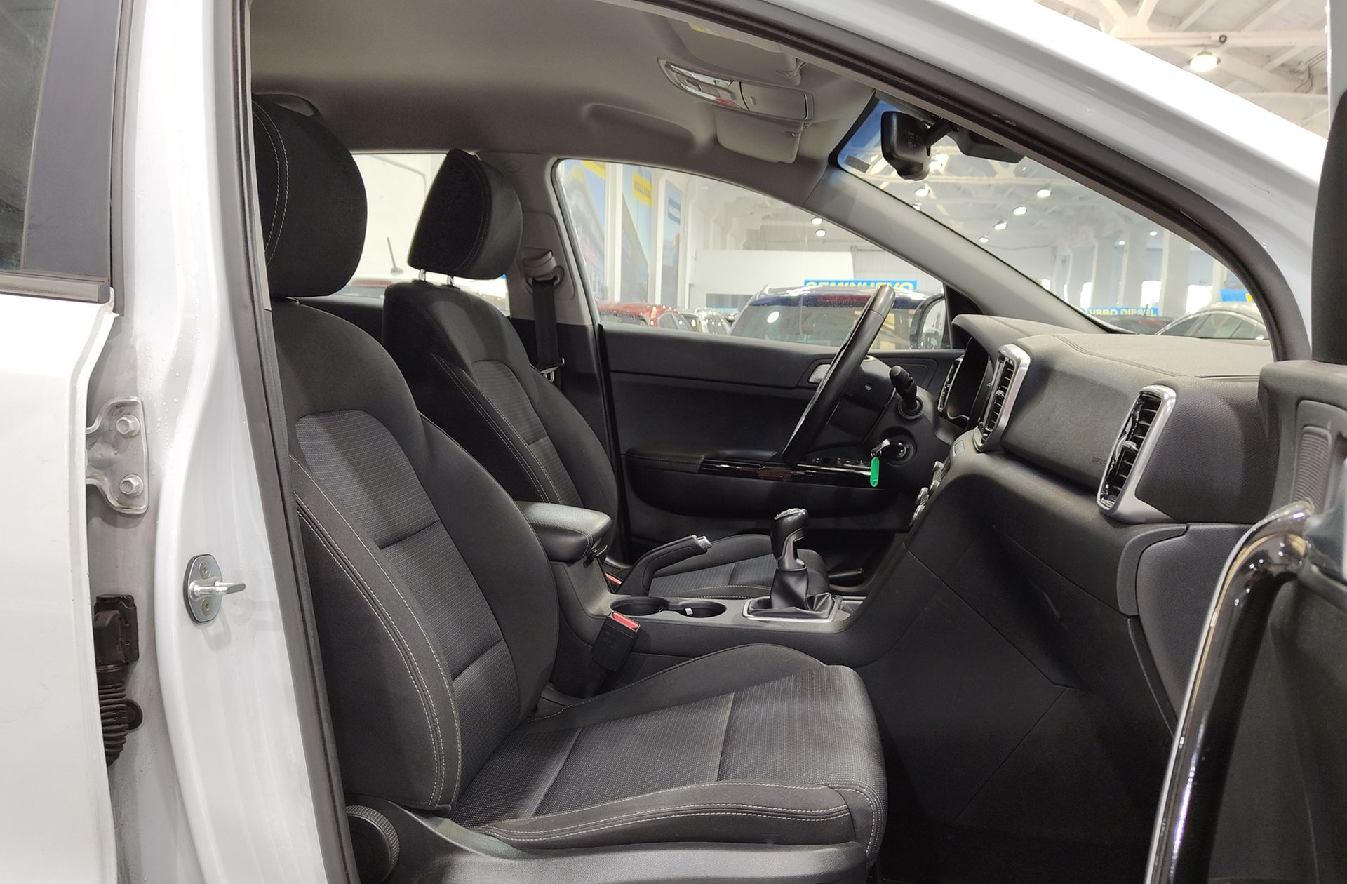 Kia Sportage 1.6 GDi Drive 4x2 - foto 17