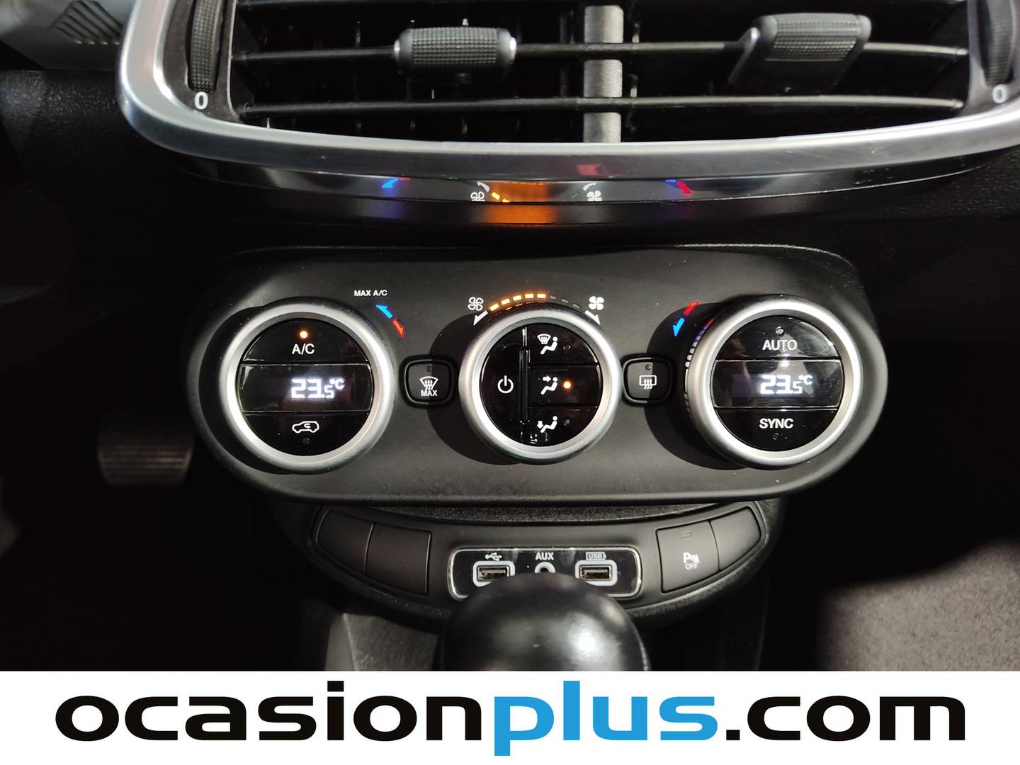 Foto Fiat 500X Fiat 500X 1.6 MultiJet City Cross 4x2 DCT (120 CV)