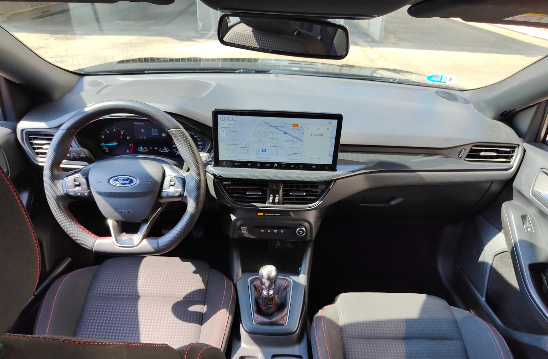 Ford Focus 1.0 EcoBoost MHEV ST-Line - foto 6