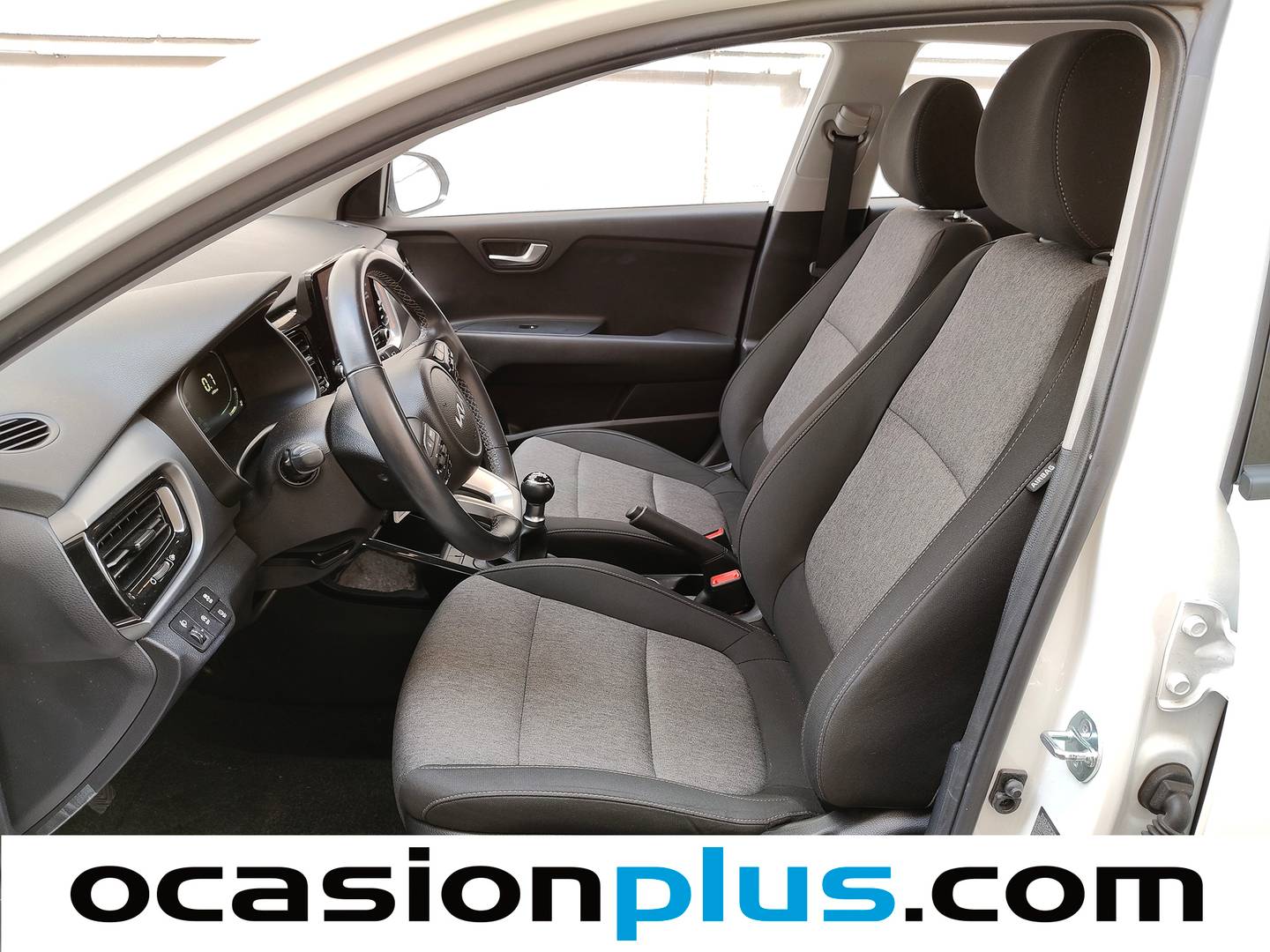 Foto asientos delanteros KIA Stonic KIA Stonic 1.2 DPi Drive (79 CV)