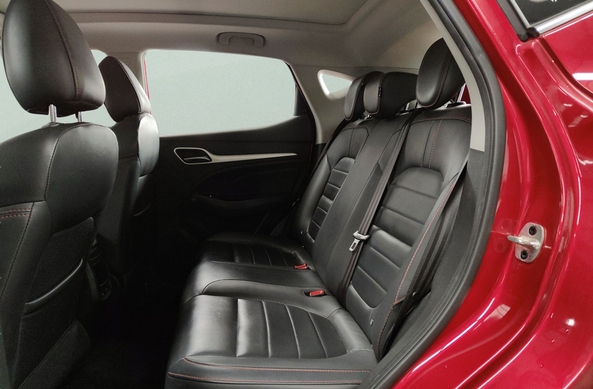 MG ZS 1.0T Luxury - foto 12