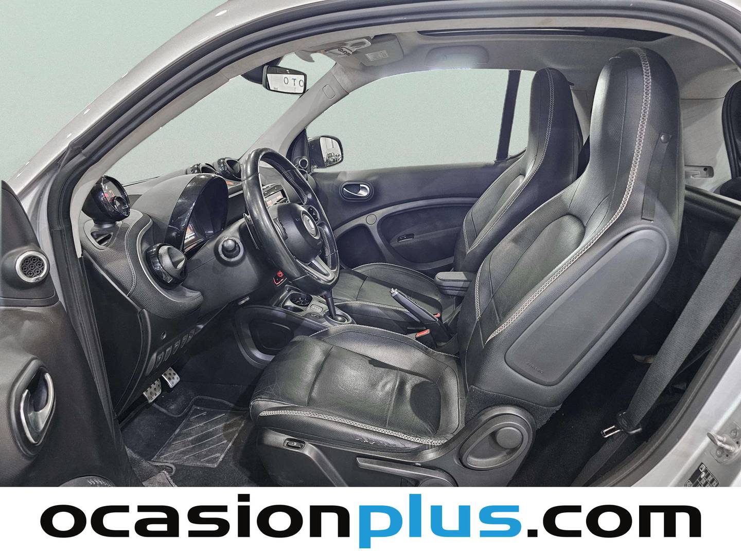 Foto asientos delanteros Smart fortwo Smart ForTwo Brabus Xclusive Twinamic (109 CV)