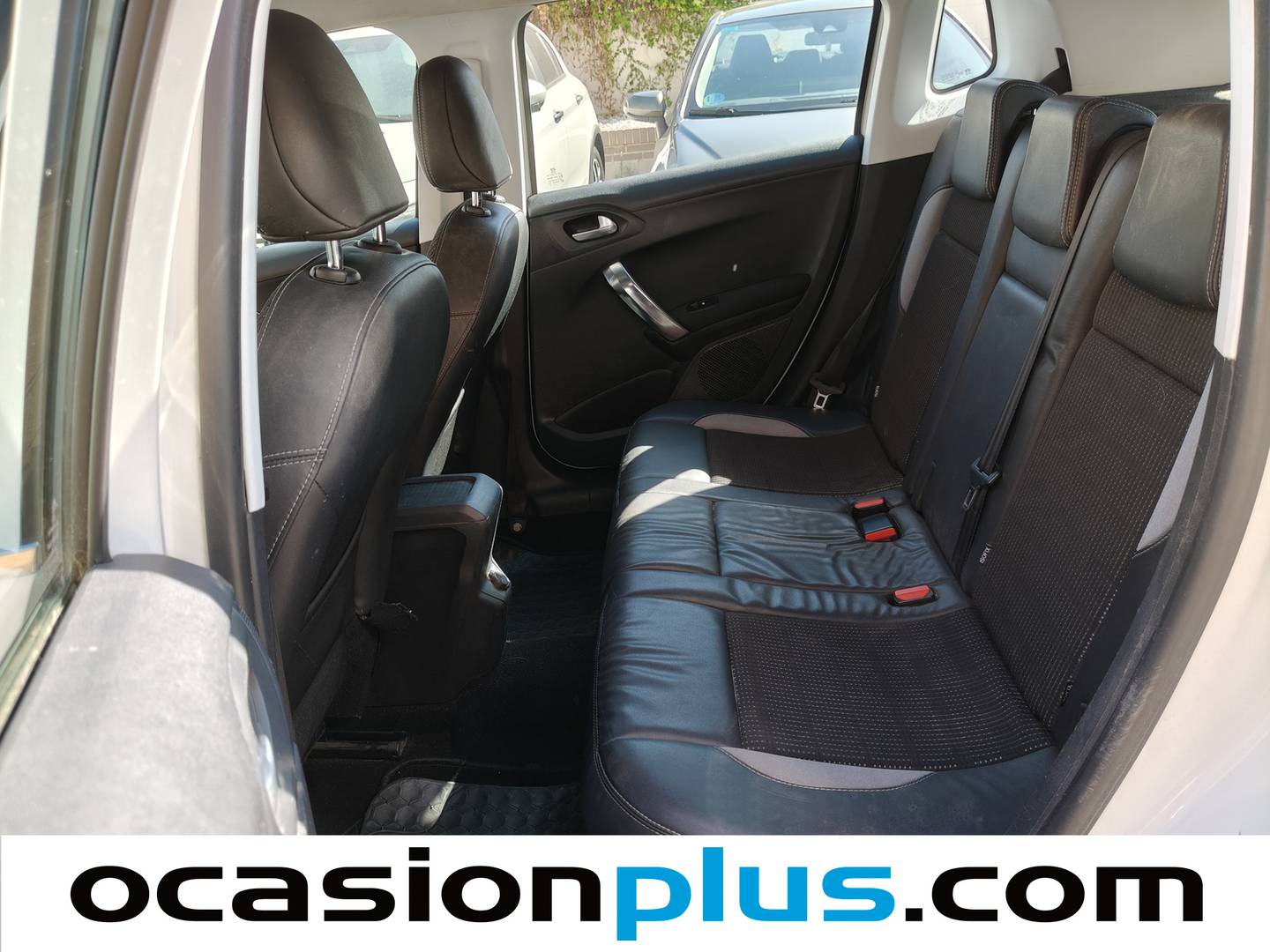 Foto asientos traseros Peugeot 2008 Peugeot 2008 PureTech 110 S&S Allure (110 CV)