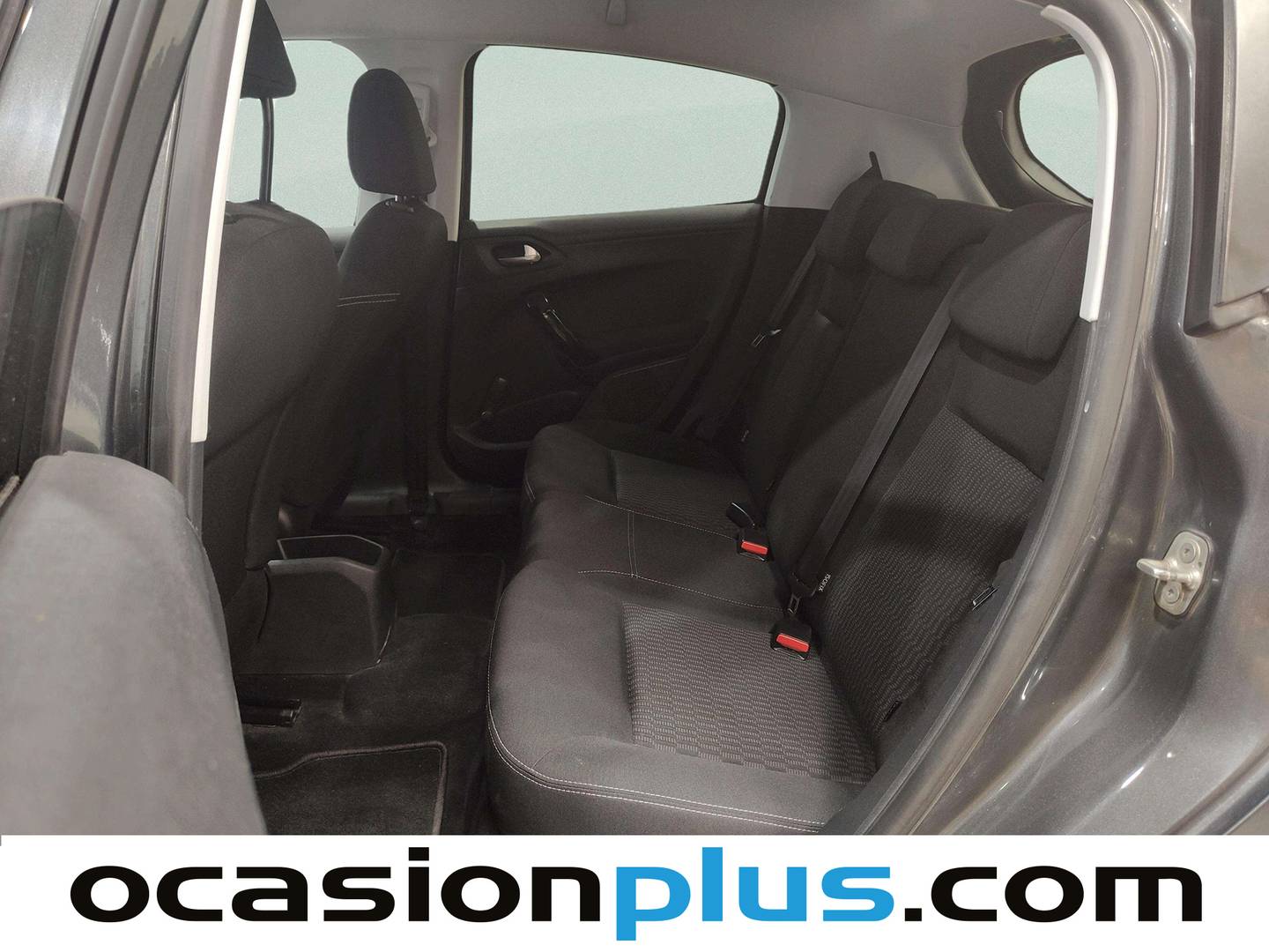 Foto asientos traseros Peugeot 208 Peugeot 208 1.6 BlueHDi Style (75 CV)