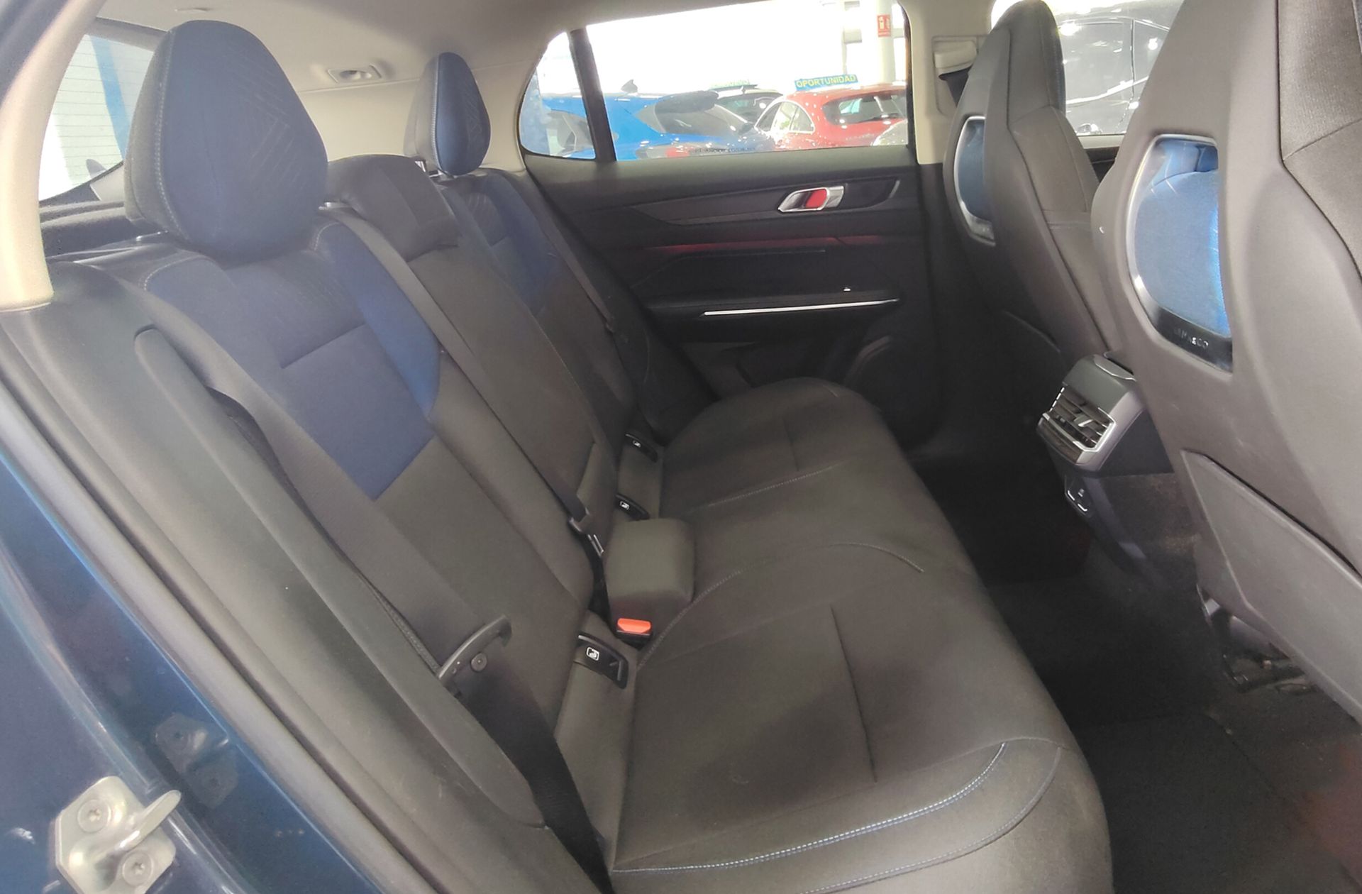 Lynk & Co 01 1.5 PHEV - foto 20