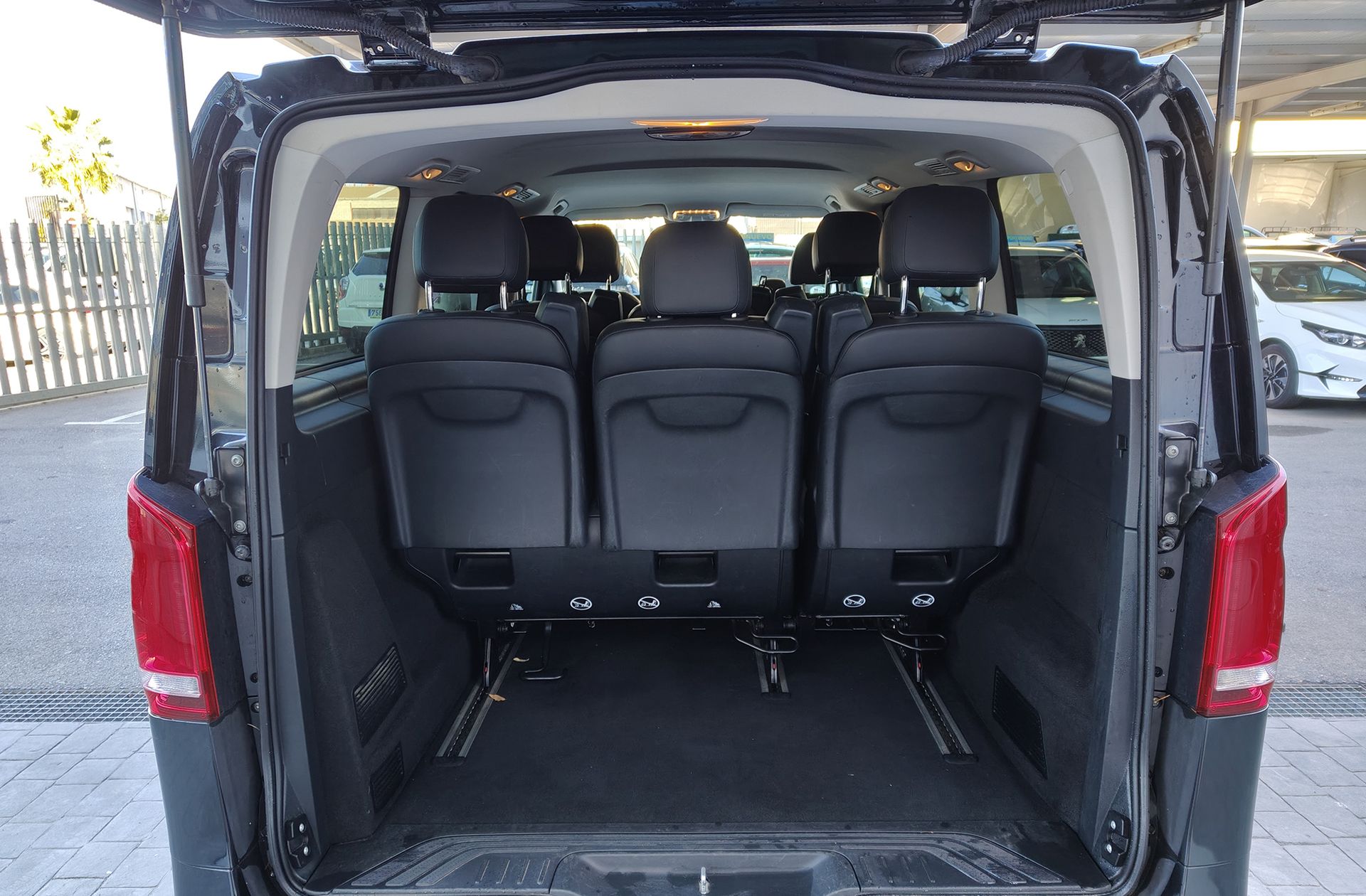 Mercedes-Benz Vito Combi 114 CDI Tourer Select Larga - foto 16