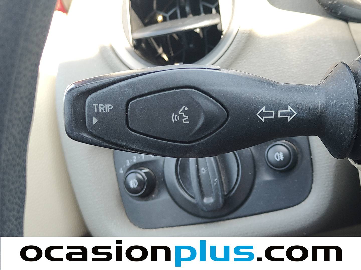 Extras y acabados del Ford Fiesta Ford Fiesta 1.25 Trend (82 CV)