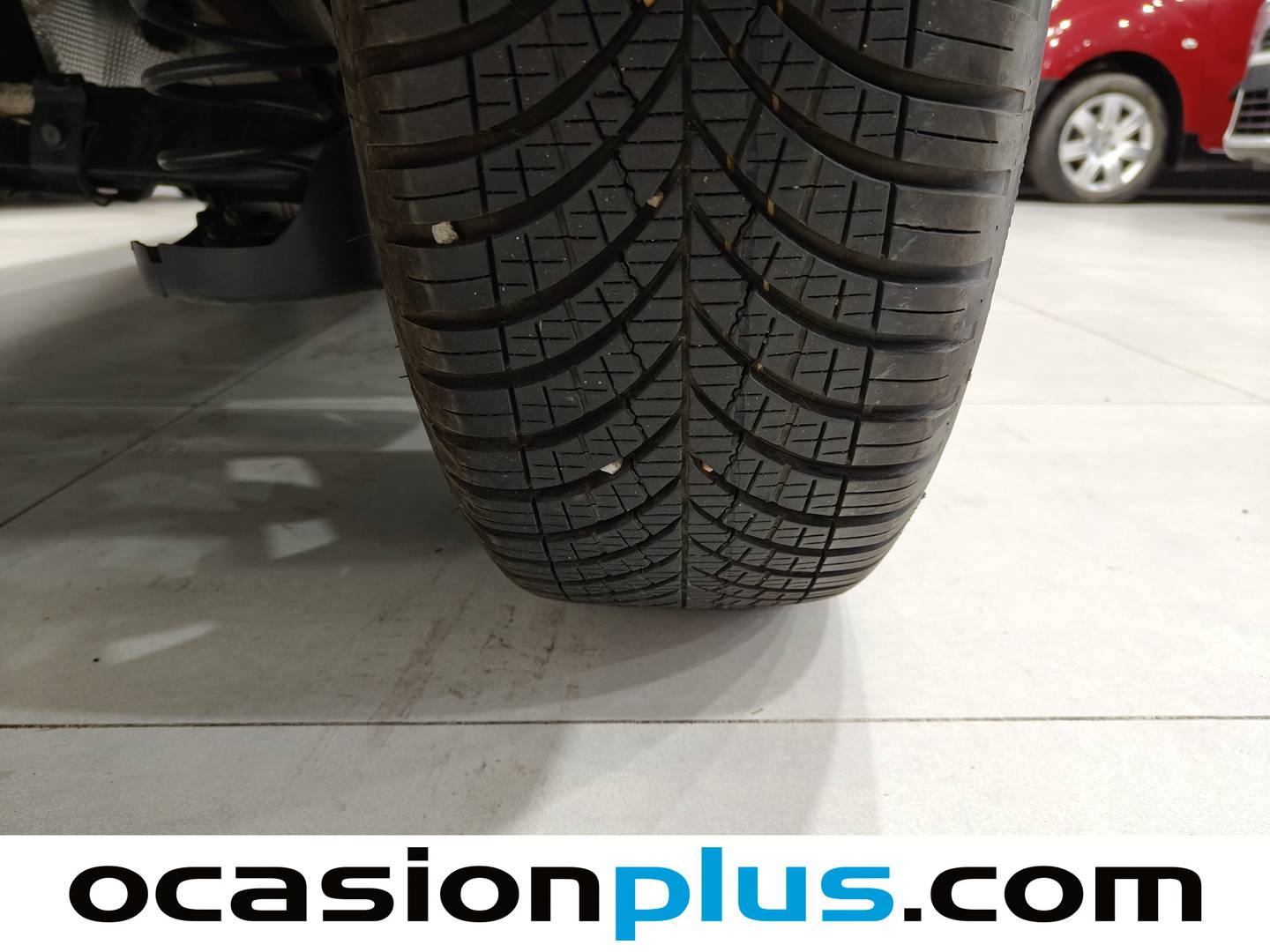 Foto Peugeot 2008 Peugeot 2008 Allure Hybrid eDCS6 (136 CV)