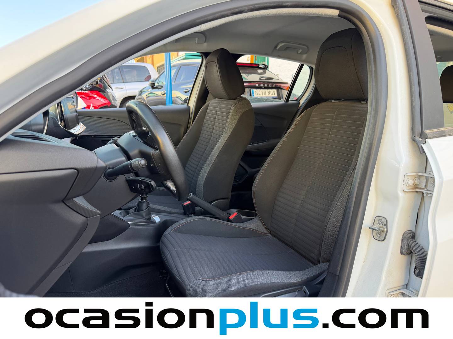 Foto asientos delanteros Peugeot 208 Peugeot 208 PureTech 100 Active Pack (100 CV)