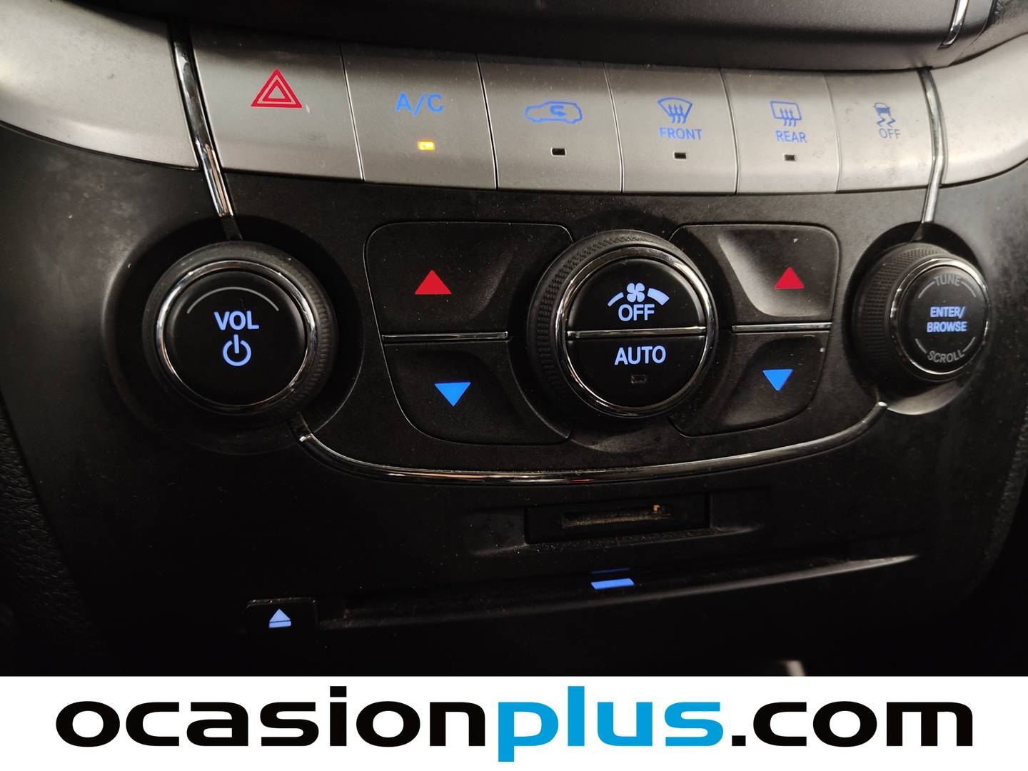 Equipamiento del Fiat Freemont Fiat Freemont 2.0 16v Diesel Urban 7 Plazas (140 CV)