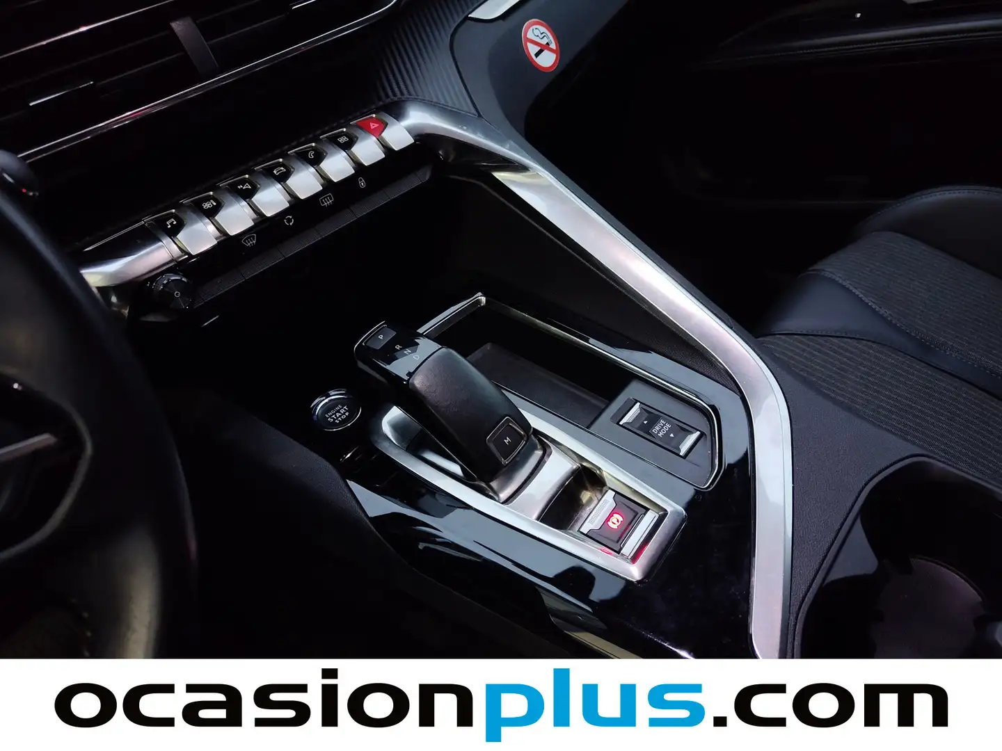 Foto Peugeot 5008 Peugeot 5008 PureTech 130 S&S Allure EAT8 (130 CV)