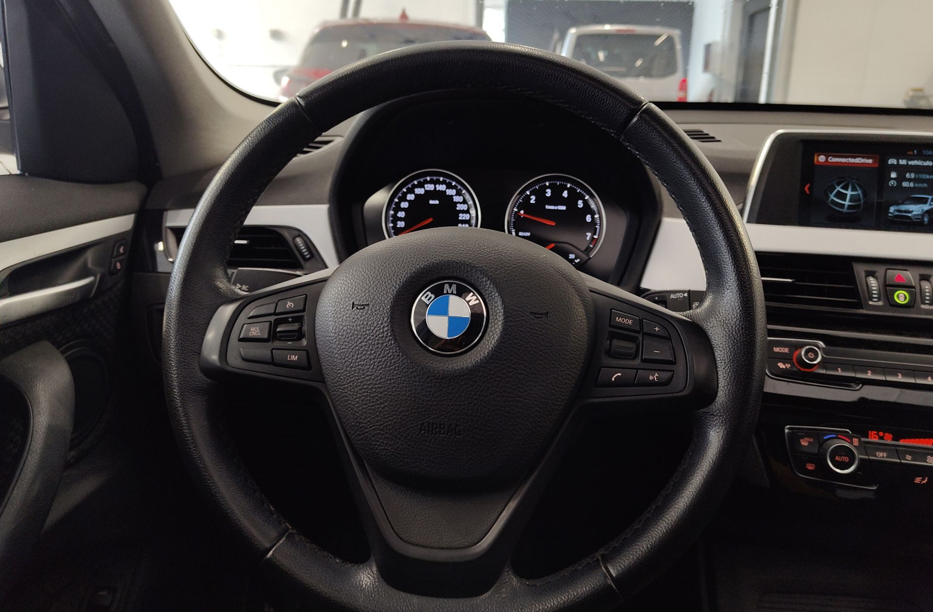 BMW X1 sDrive18i - foto 23