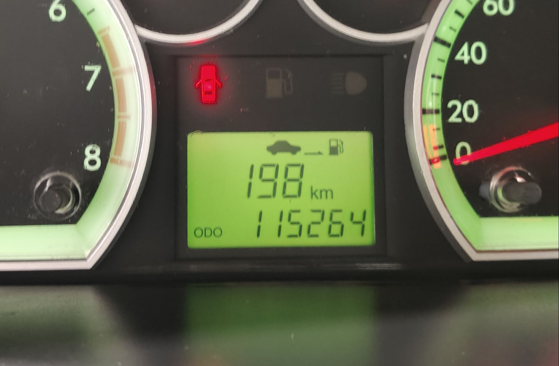 Chevrolet Aveo Sedán 1.4 16v LT - foto 7