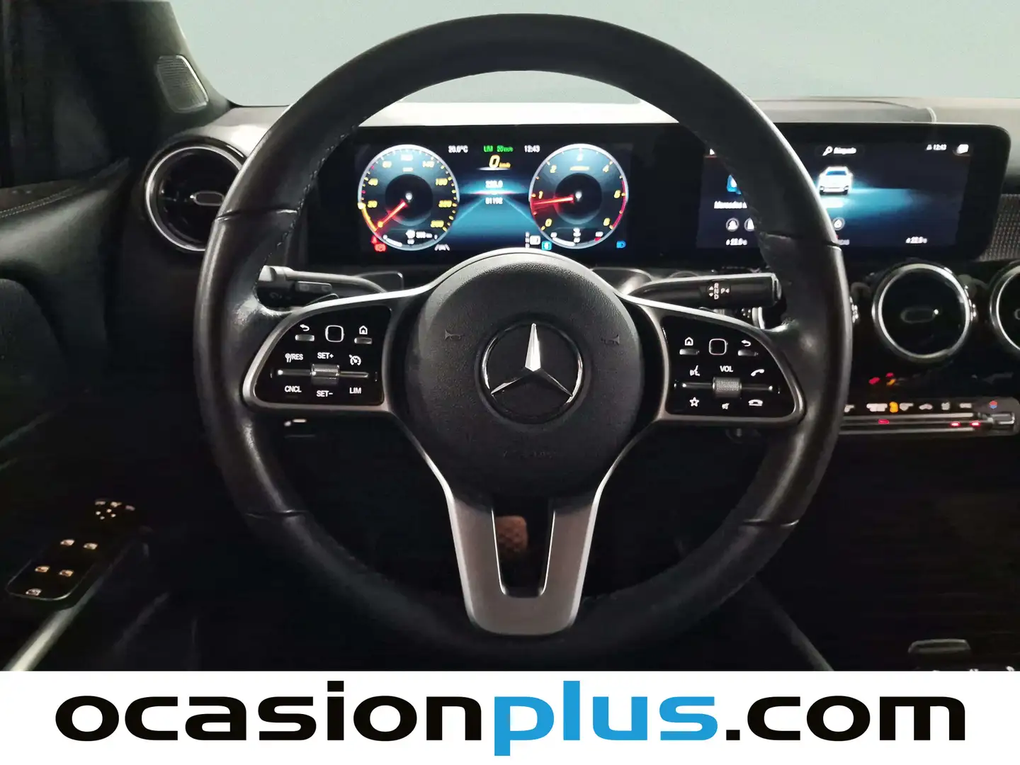 Foto Mercedes GLB Mercedes-Benz GLB 220 D 4Matic (190 CV)