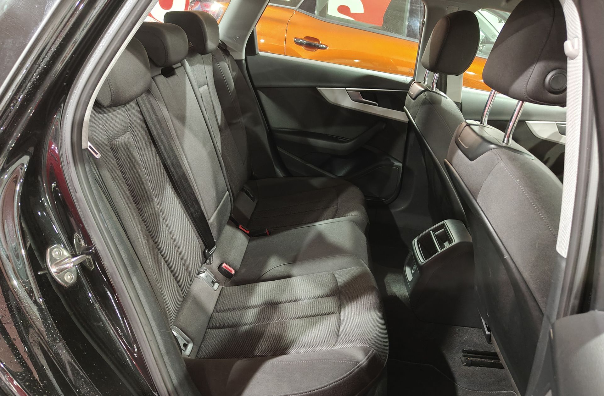 Audi A4 Avant Advanced 35 TFSI S tronic - foto 21