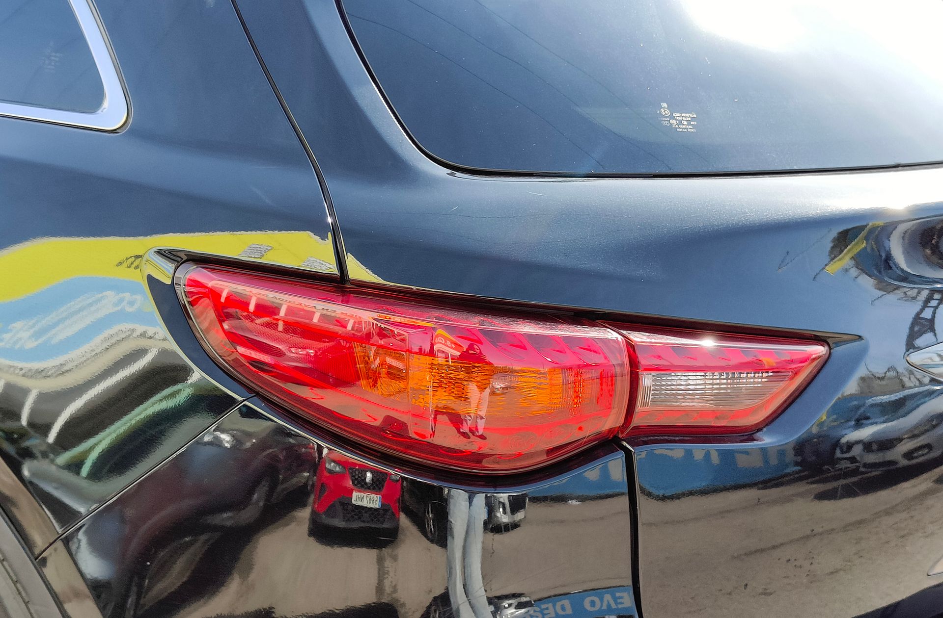 Infiniti QX70 3.0 D S Premium - foto 17