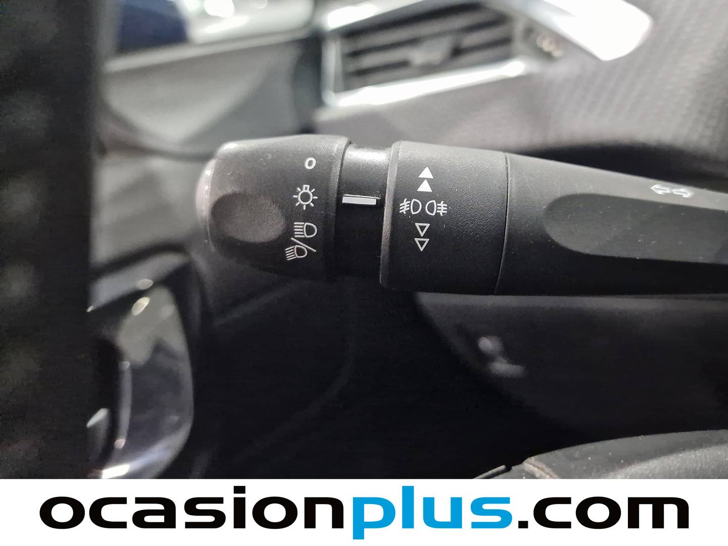 Peugeot 2008 Peugeot 2008 PureTech 110 S&S Signature (110 CV) de segunda mano