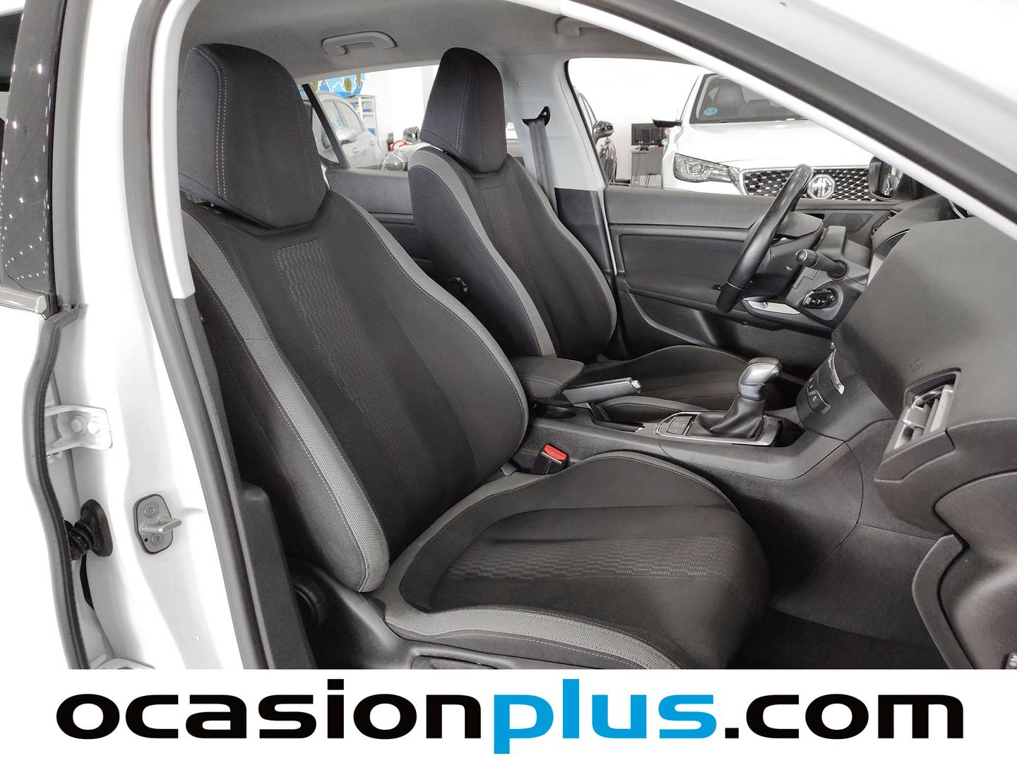 Peugeot 308 Peugeot 308 PureTech 130 S&S Style EAT6 (130 CV) 2015