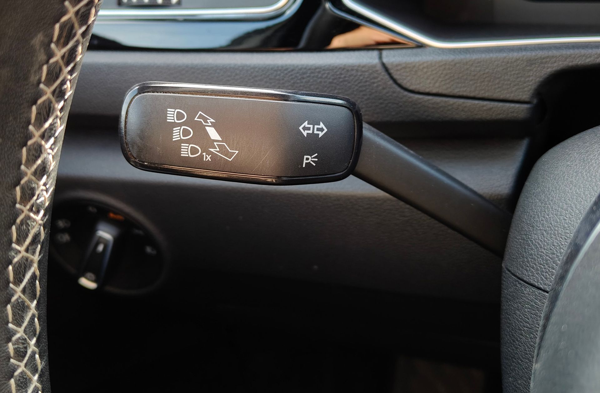 Volkswagen T-Roc Sport 1.5 TSI - foto 29