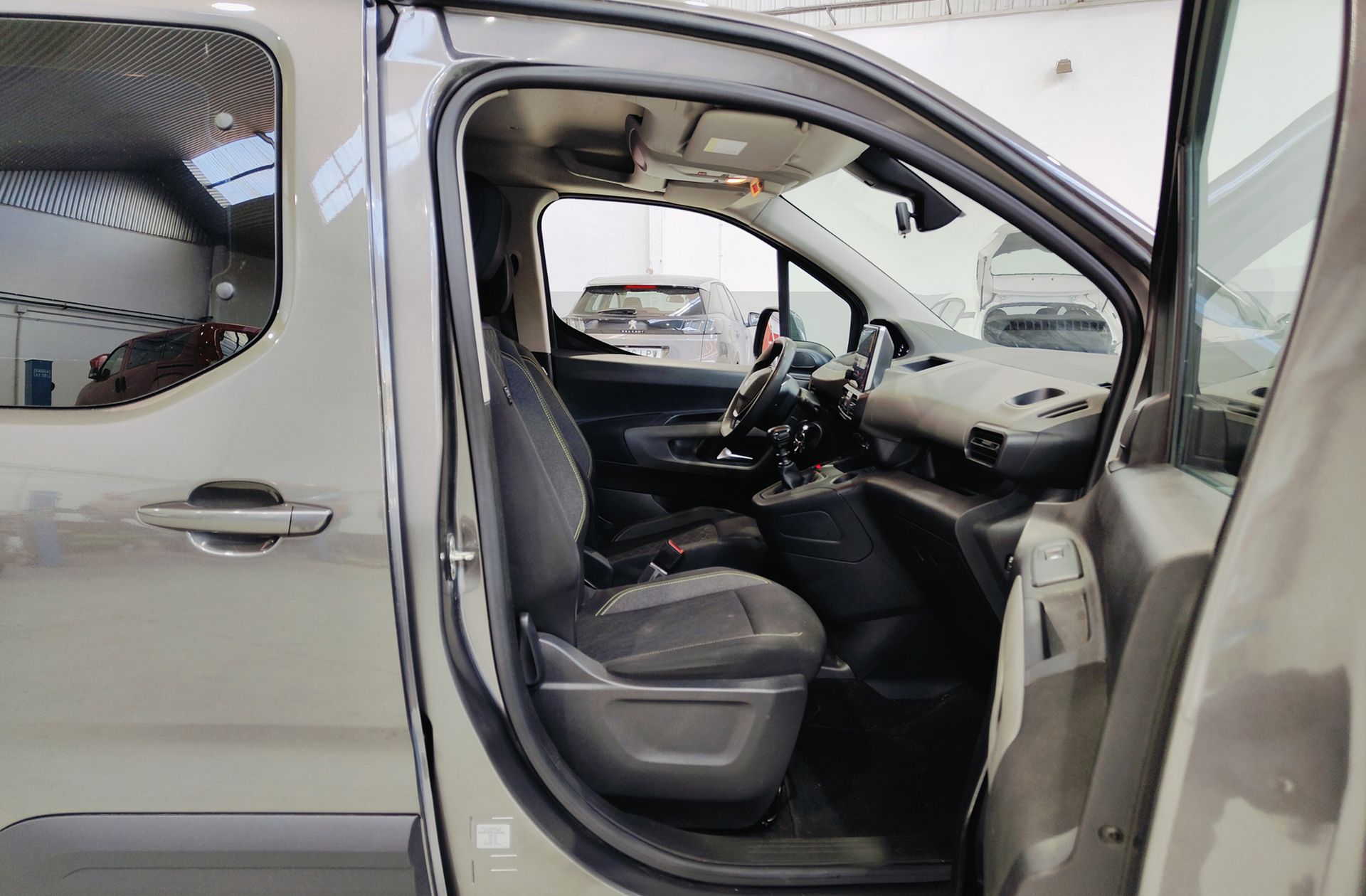 Peugeot Rifter PureTech 110 Active Standard - foto 19