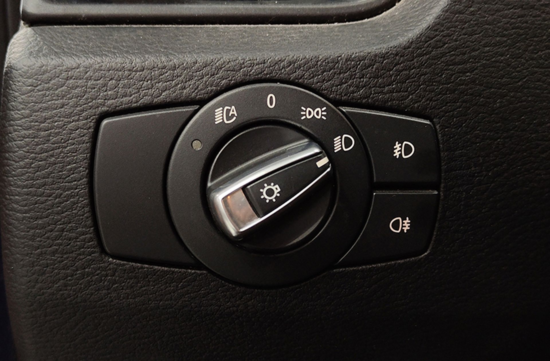 BMW X1 sDrive18d - foto 19