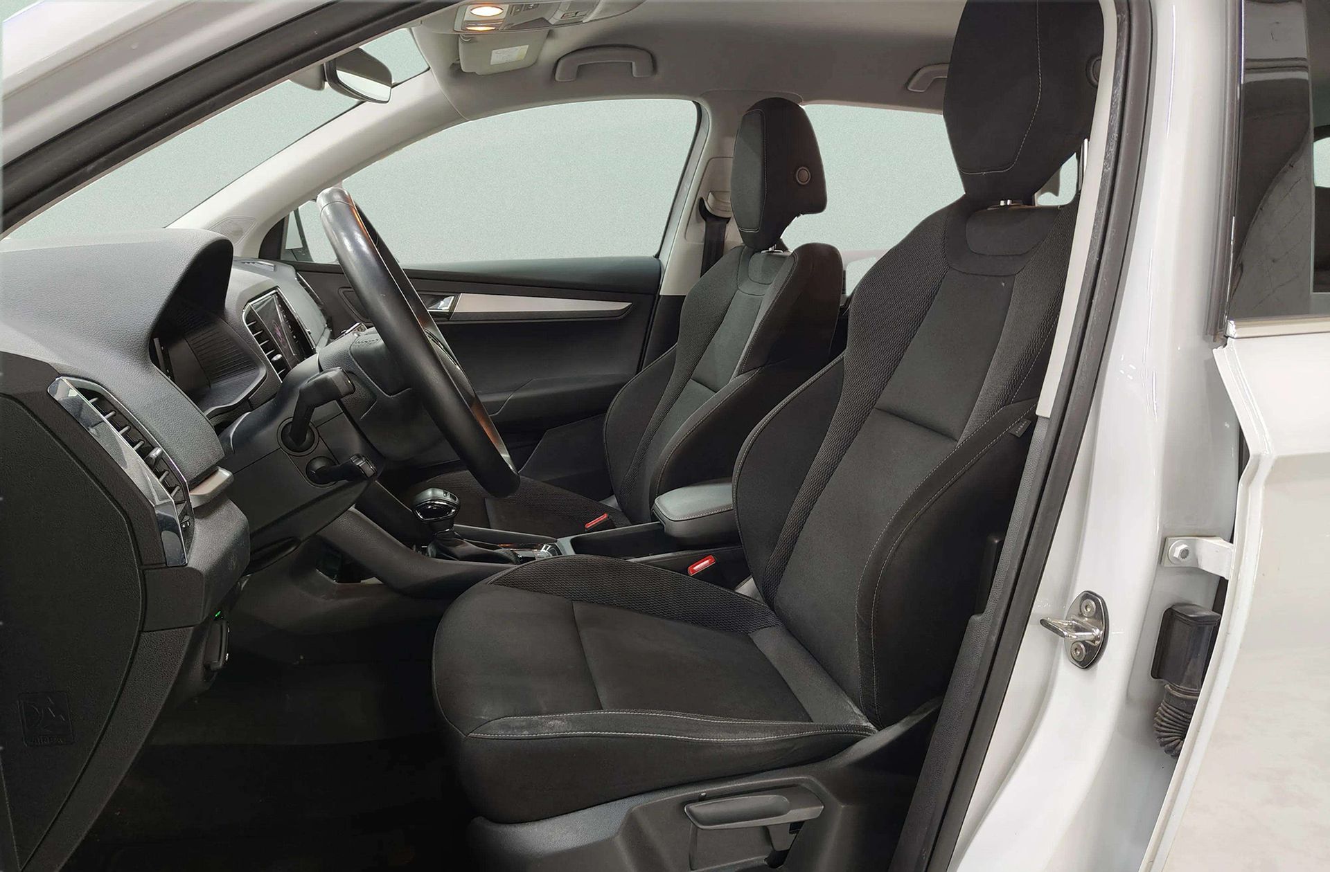 Škoda Karoq 1.5 TSI ACT Ambition DSG - foto 10