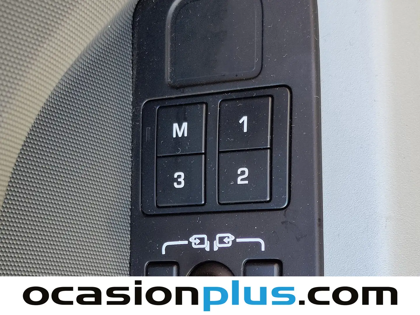 Foto Land Rover Defender Land Rover Defender 90 3.0 I6 MHEV X-Dynamic HSE 4WD AT  (400 CV)