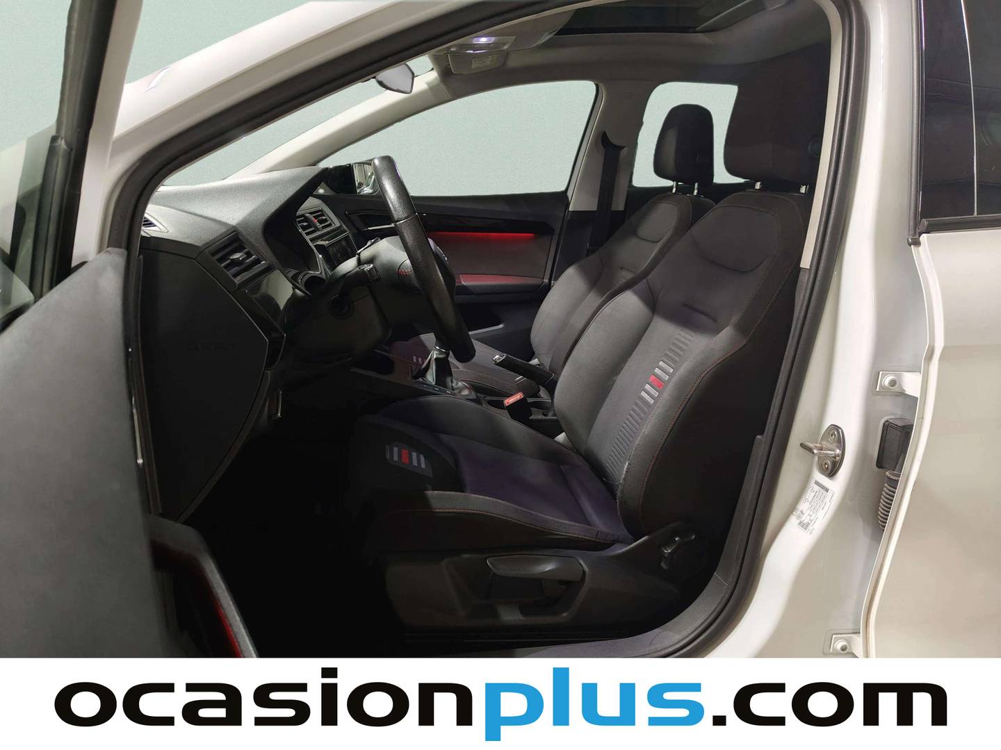 Foto asientos delanteros Seat Ibiza Seat Ibiza 1.5 TSI S&S FR (150 CV)