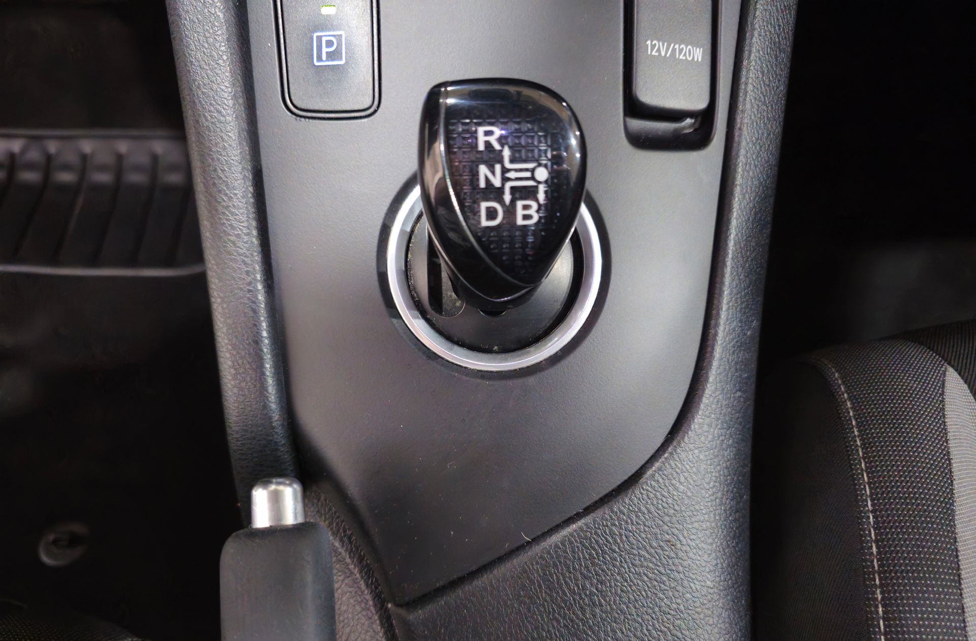 Toyota Auris 140H Touring Sports Active - foto 5