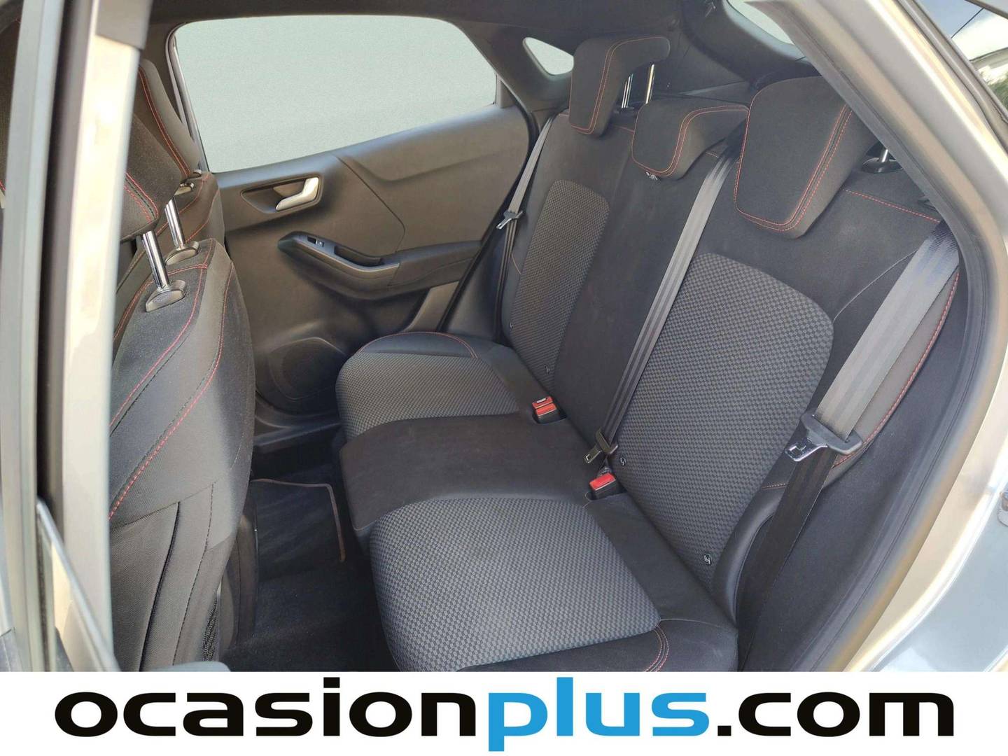 Foto asientos traseros Ford Puma Ford Puma 1.0 EcoBoost MHEV ST-Line (125 CV)